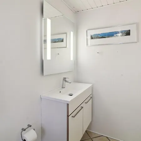 Holiday home Uddi - 1-3km From The Sea By Interhome