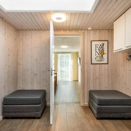 Uddi - 1-3km From The Sea By Interhome