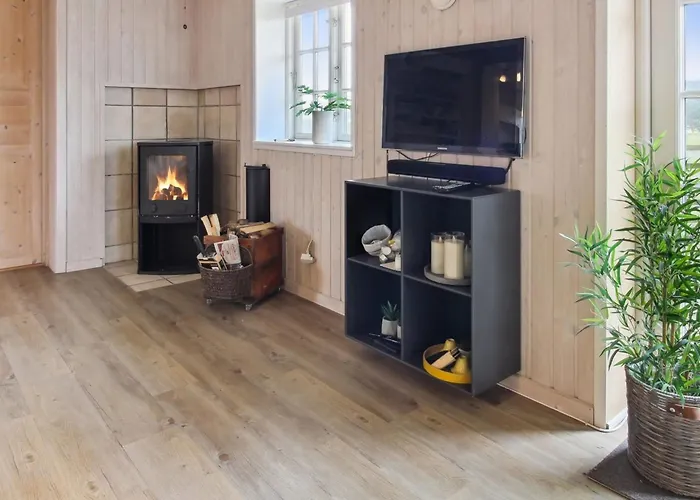 Uddi - 1-3km From The Sea By Interhome *