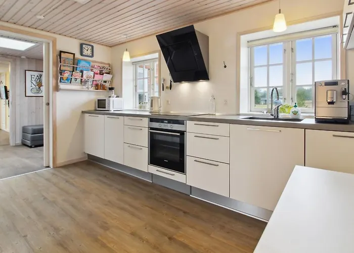 別荘 Uddi - 1-3km From The Sea By Interhome