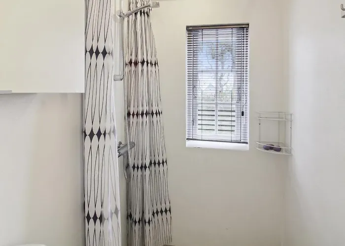 Uddi - 1-3km From The Sea By Interhome