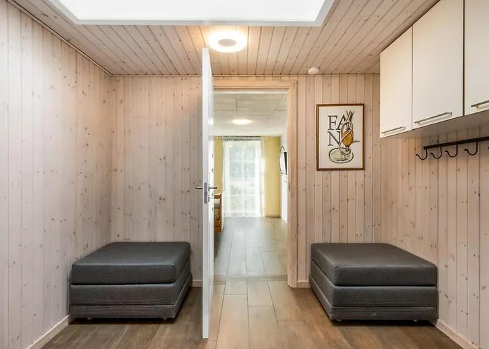 Uddi - 1-3km From The Sea By Interhome